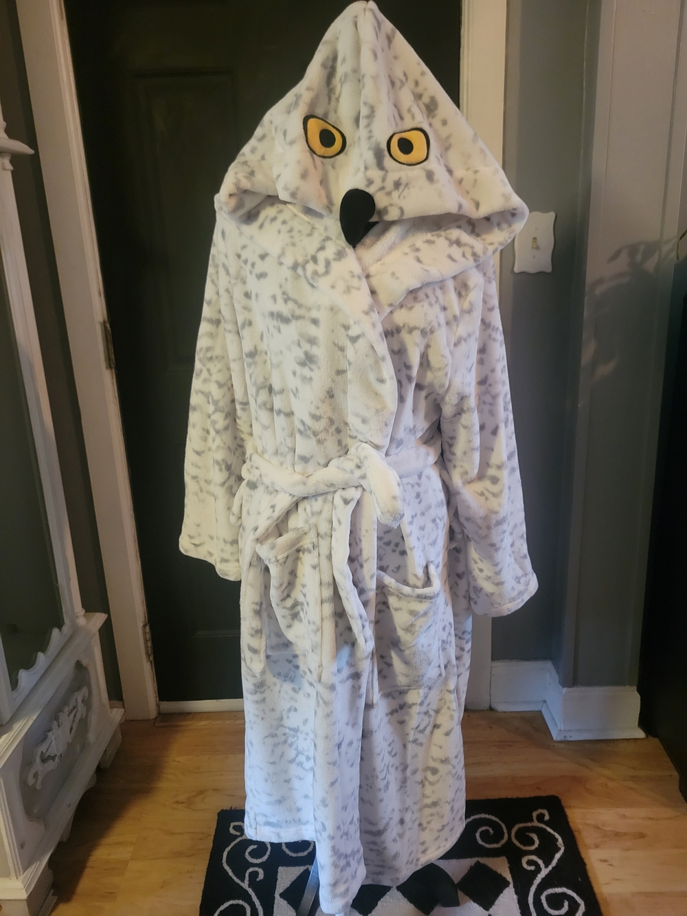 Warner Bros. Harry Potter Plush Hooded Robe - White with Gray Accents - Picture 2 of 4